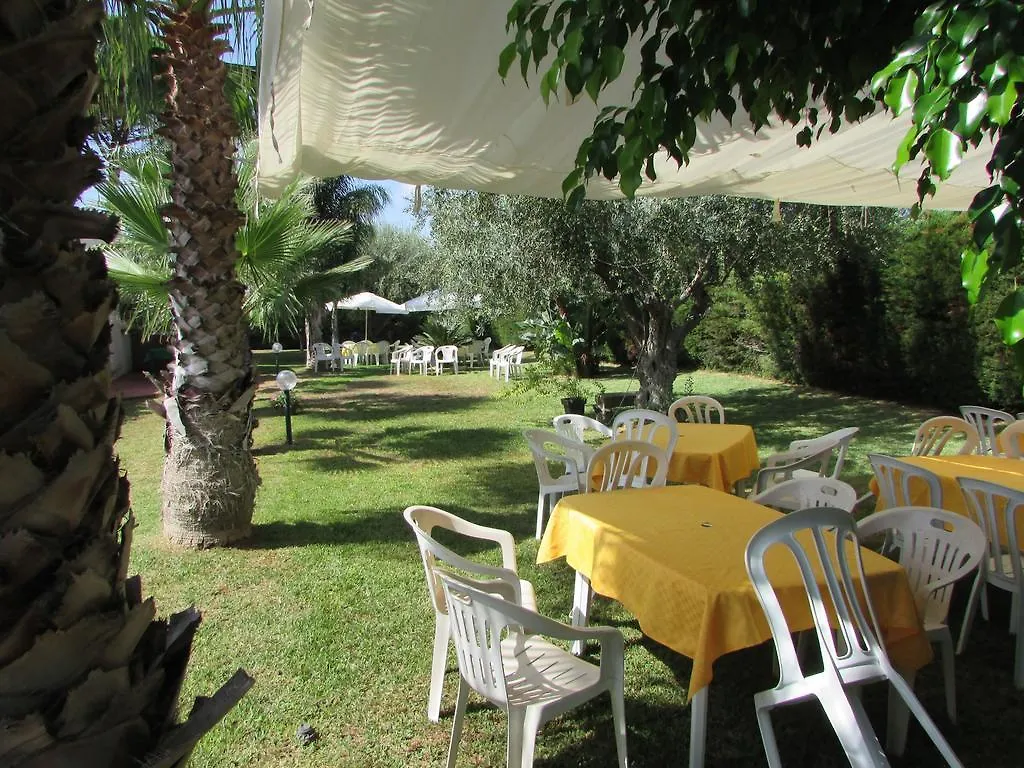 Apartment Ferienwohnung L'Araucaria Santa Croce Camerina