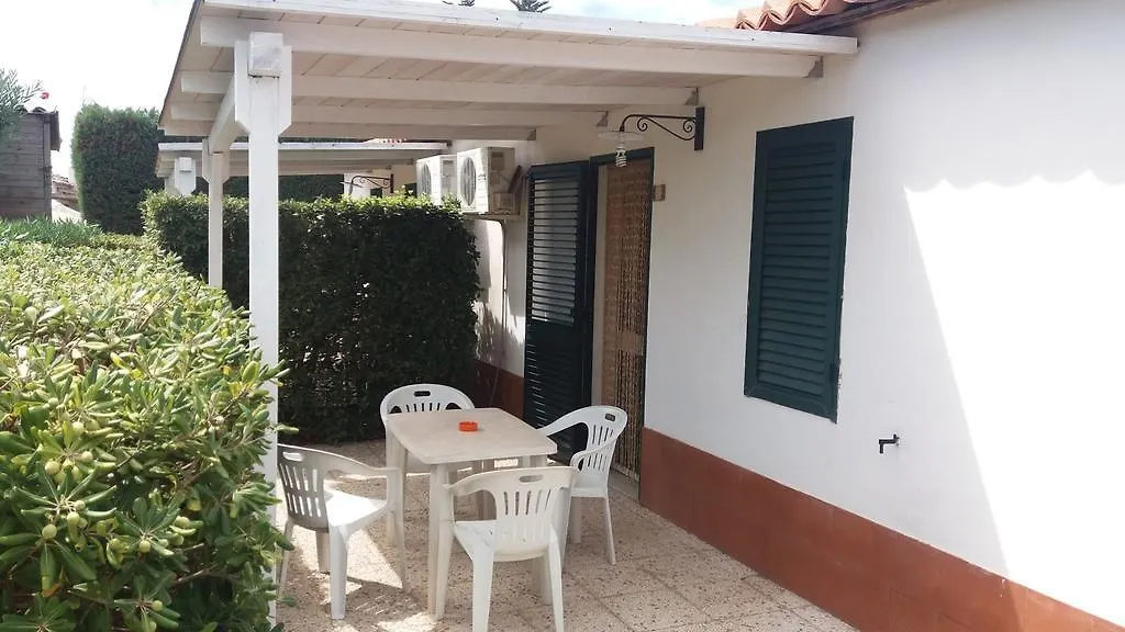 Apartment Ferienwohnung L'Araucaria Santa Croce Camerina Italien